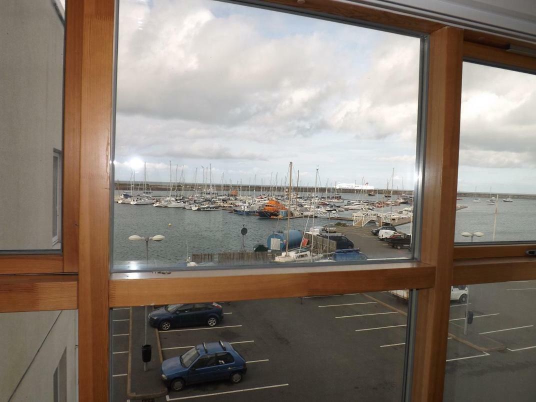 Апартаменты Ynys Lawd, Holyhead Marina Экстерьер фото