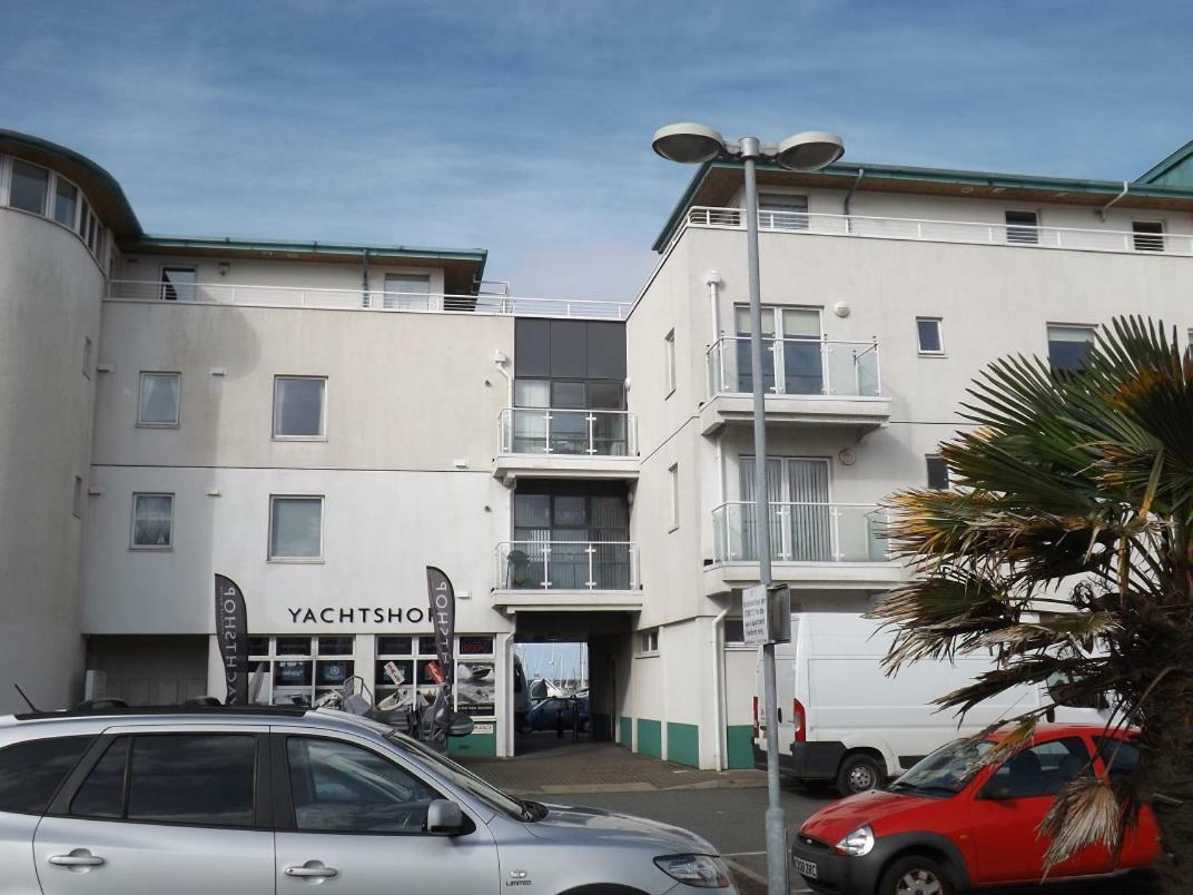 Апартаменты Ynys Lawd, Holyhead Marina Экстерьер фото