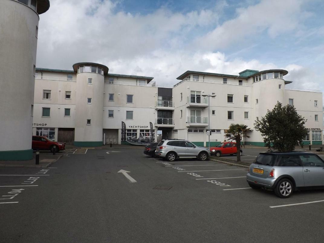 Апартаменты Ynys Lawd, Holyhead Marina Экстерьер фото